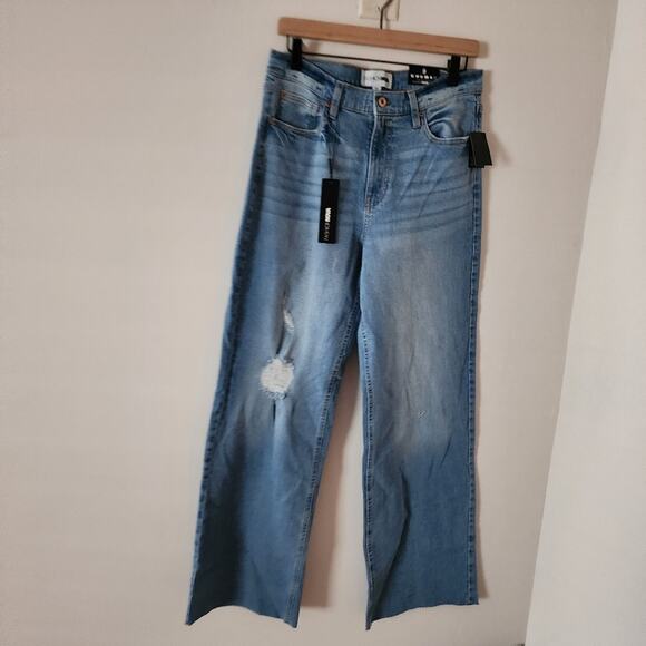 Nova 90's Vintage Stretch Wide Leg Jeans - Light Wash - Picture 5 of 6